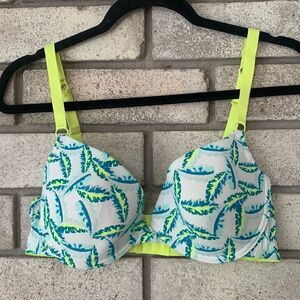 3for$20 bra has underwire 36D